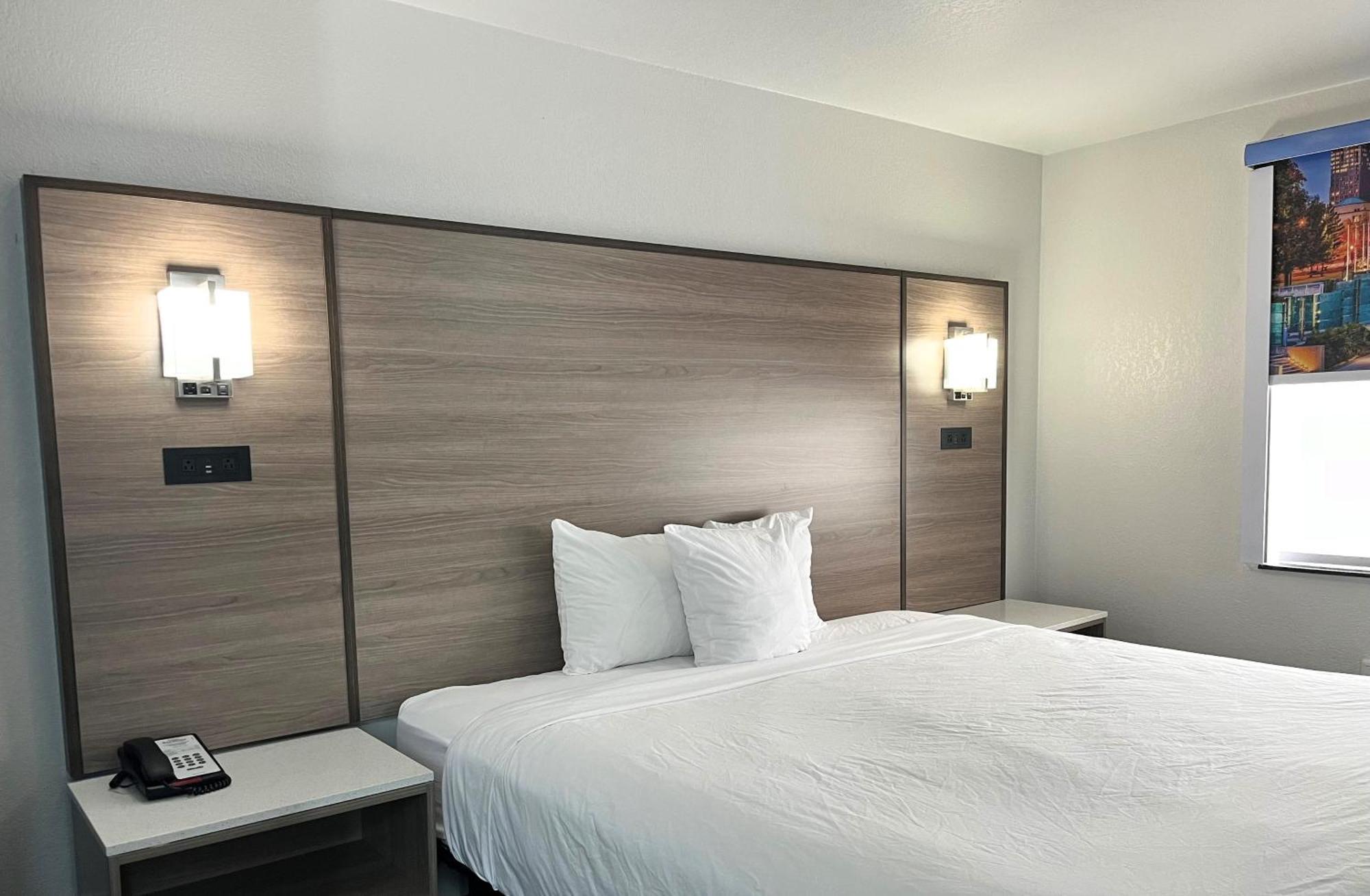 Baymont By Wyndham Indianapolis Northeast Hotel Kültér fotó