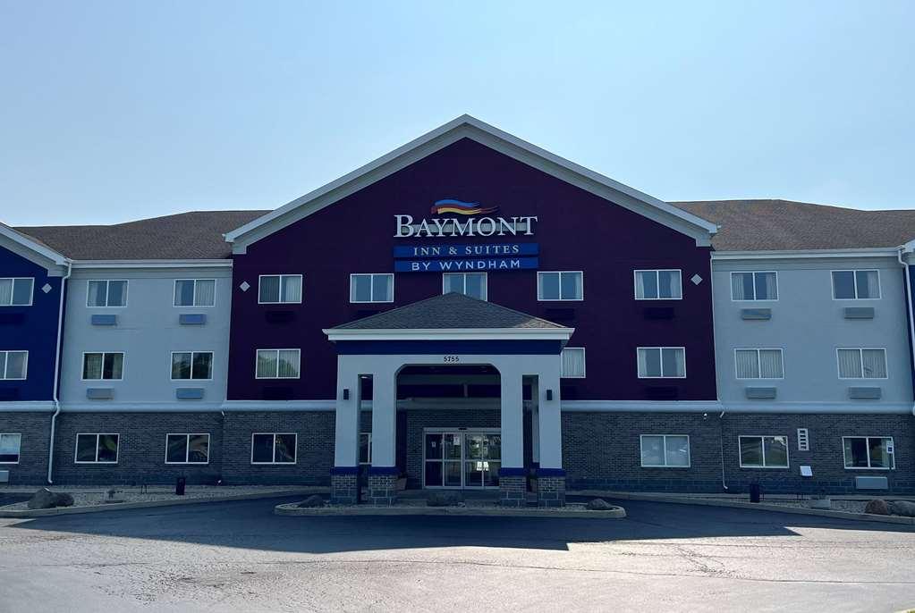 Baymont By Wyndham Indianapolis Northeast Hotel Kültér fotó